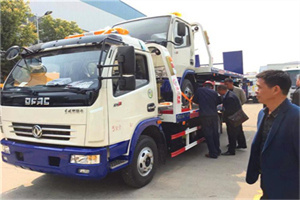 巧家汽车道路救援拖车价格